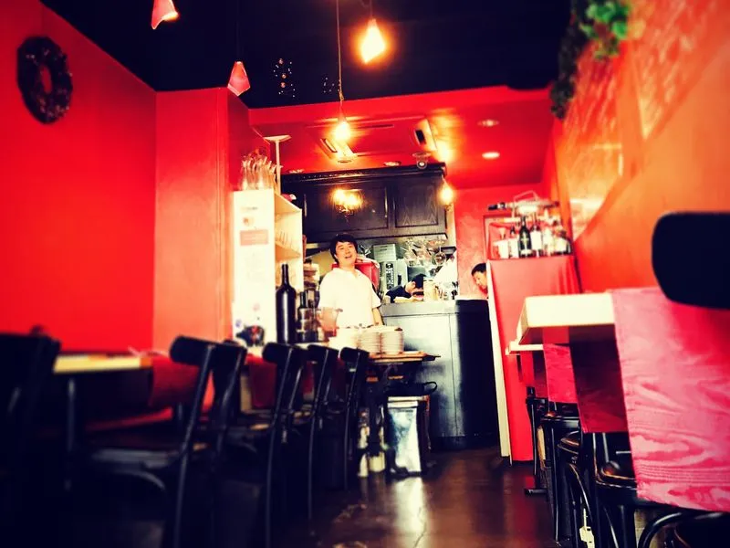 ローマ料理リオス・ボングスタイオの店内 横浜元町河岸通り会のお店