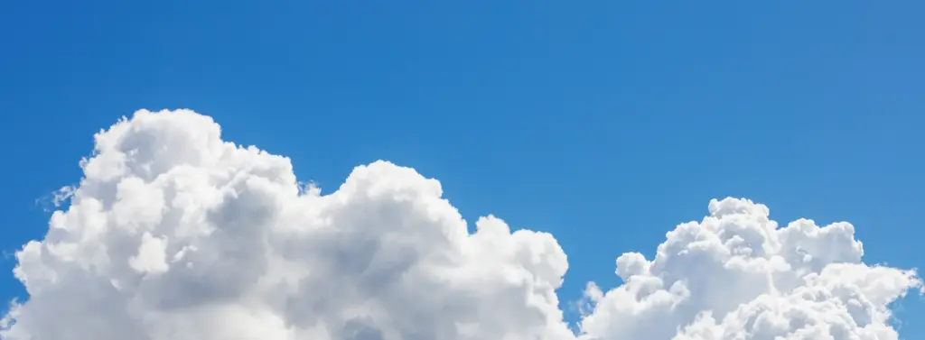 ヘッダー画像 空 横浜元町河岸通り