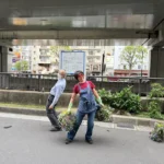 ハンキングバスケット植え替えイベント 横浜元町の商店街 元町河岸通り会